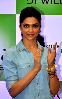 Deepika Padukone Bikini Hd Wallpapers