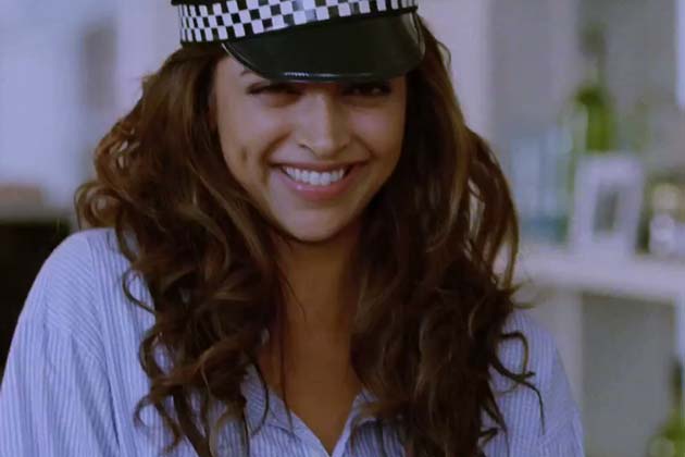 Deepika Padukone Hot Videos In Cocktail