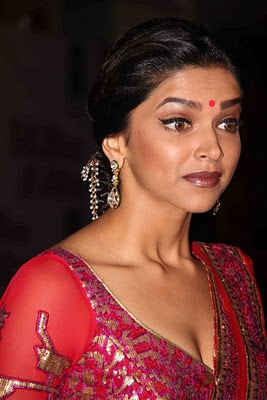 Deepika Padukone Hot Wallpapers Santabanta