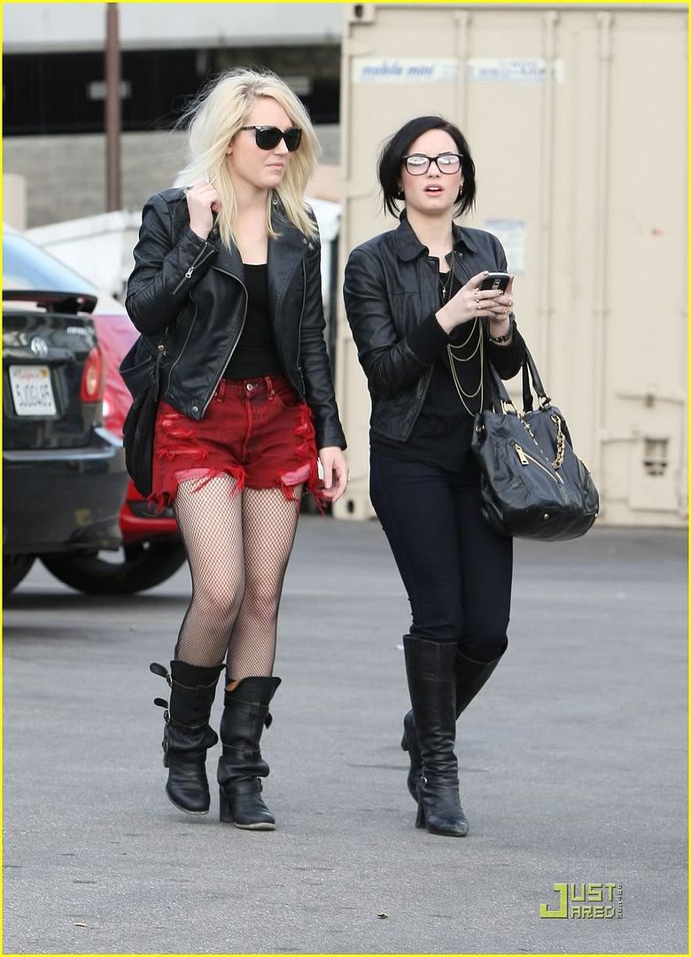 Demi Lovato Fat Legs