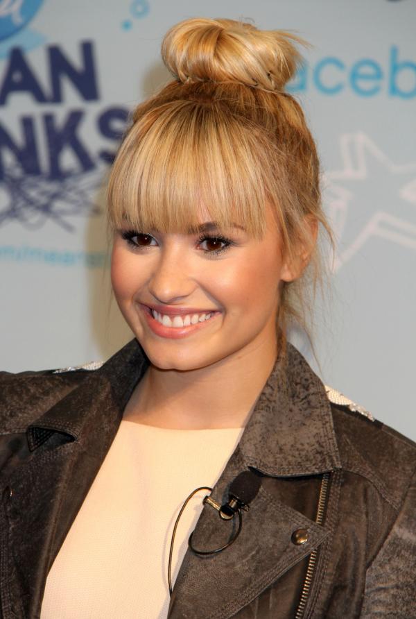 Demi Lovato Hair 2012 Fringe