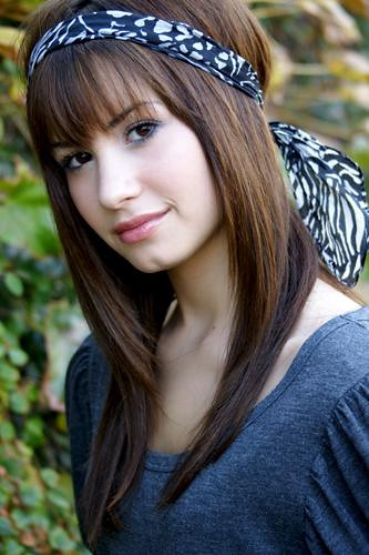 Demi Lovato Hairstyles Straight