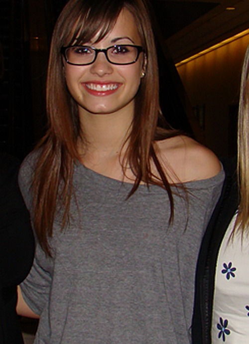 Demi Lovato Hairstyles Straight