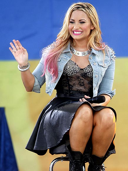 Demi Lovato Hot Pics 2012
