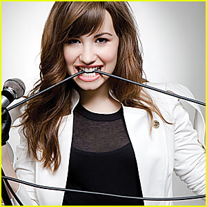 Demi Lovato Hot Pics