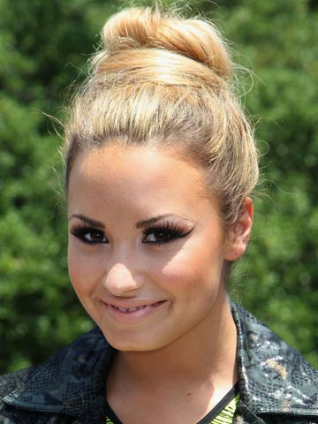 Demi Lovato X Factor Usa Outfits