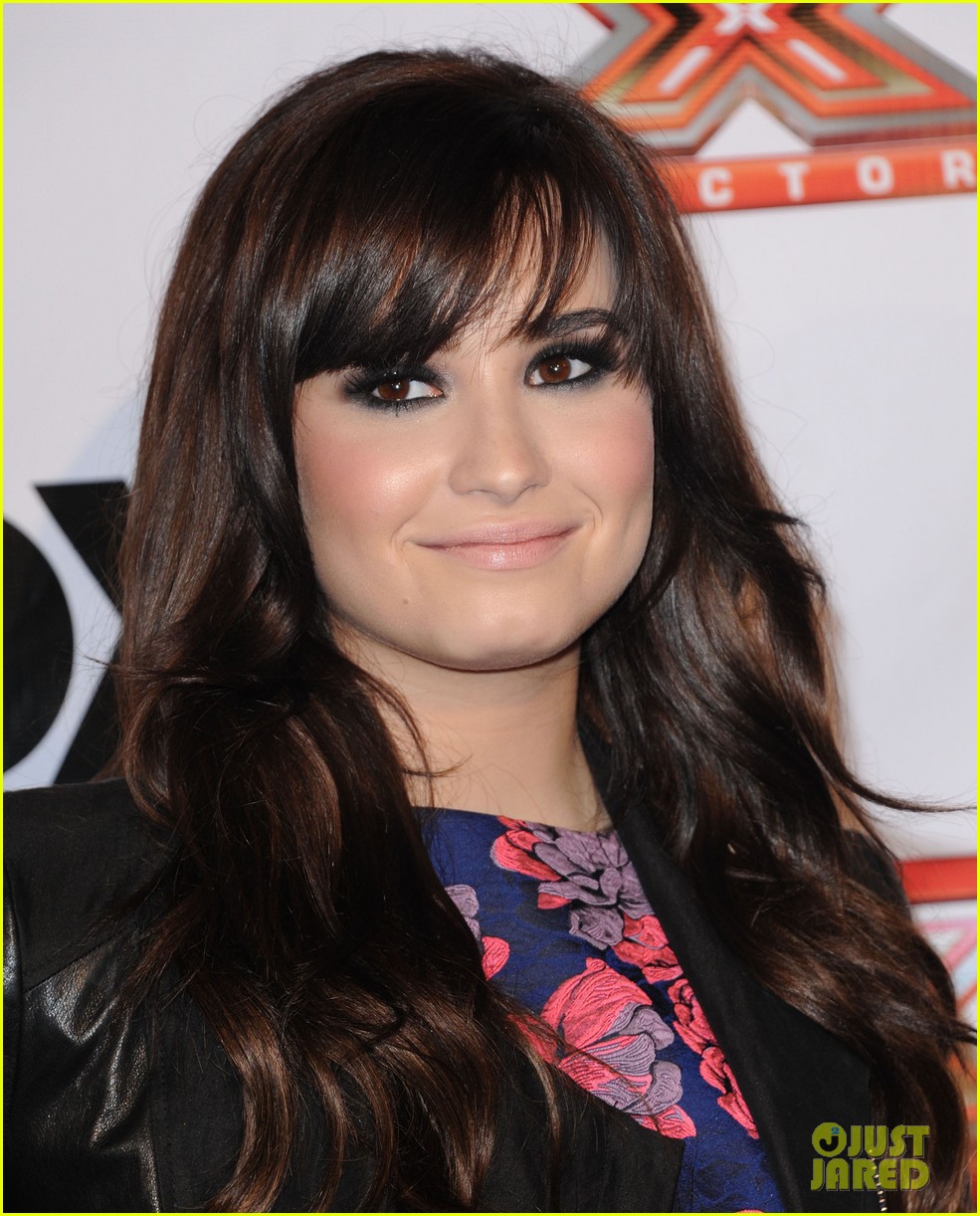 Demi Lovato X Factor Usa Outfits