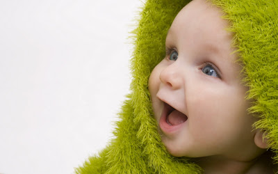 Desktop Wallpaper Lovely Baby