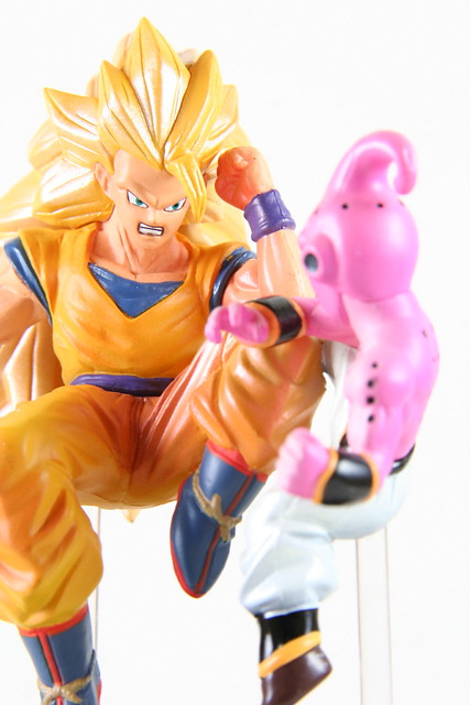 Dragon Ball Z Goku Super Saiyan 3 Vs Majin Buu