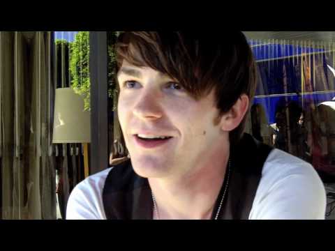 Drake Bell 2012 Twitter