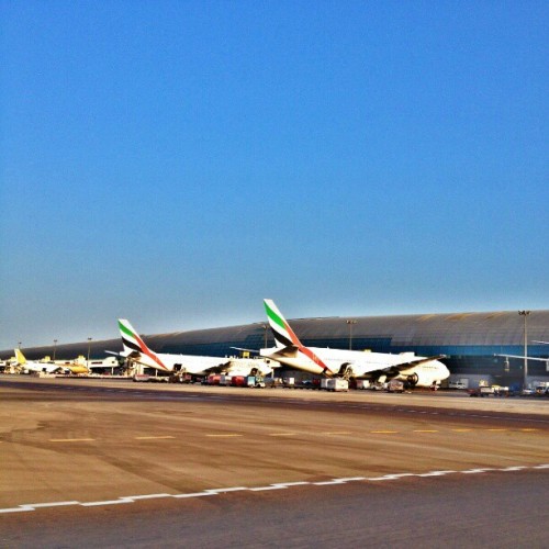 Dubai Airport Runway Pictures