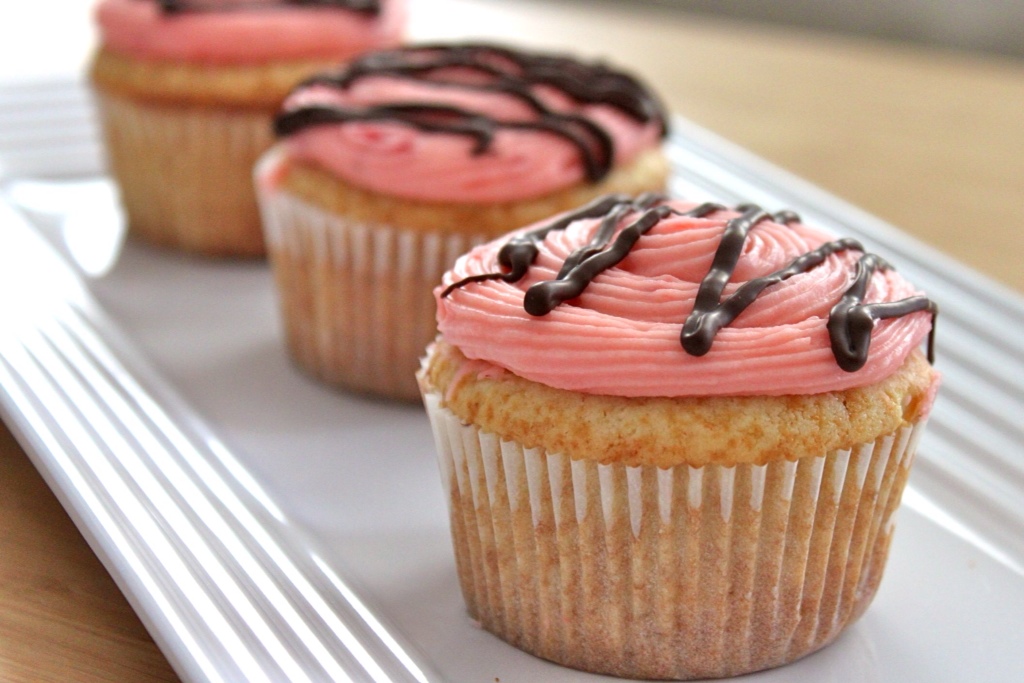 Strawberry Vanilla Cupcakes