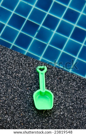 Toy Spade